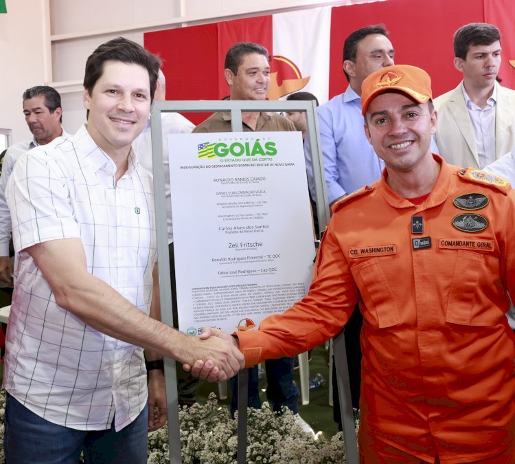 Daniel Vilela entrega quartel dos Bombeiros e Feira do Produtor em Novo Gama