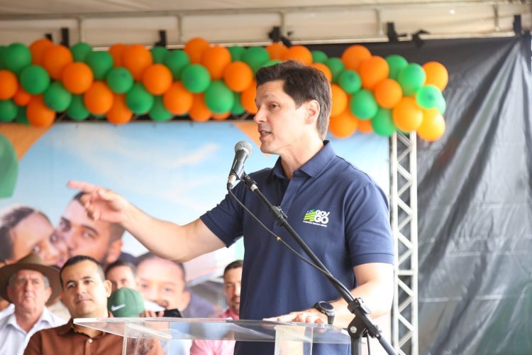 Daniel Viela entrega casas em São Francisco e destaca de moradias dão oportunidade e dignidade para as famílias